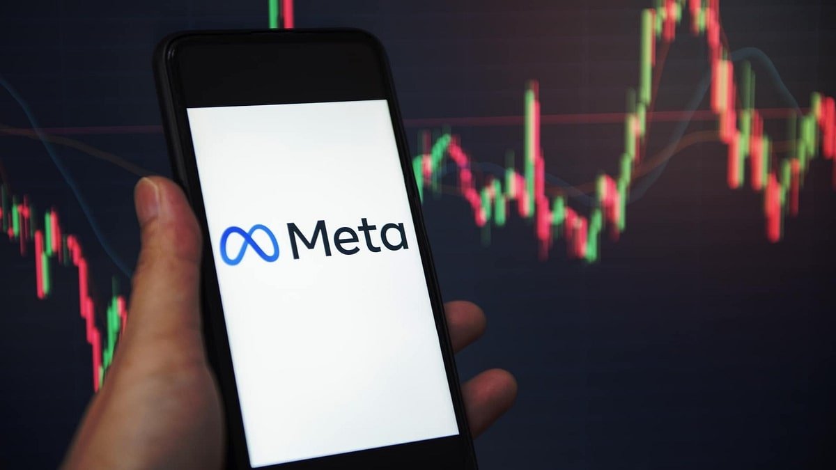 Meta Stock Plunges: Facebook's Parent Company Misses Expectations, AI Investments Increase