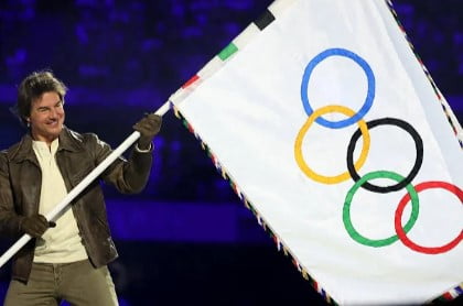 Tom Cruise steals the show at Paris Olympics closing